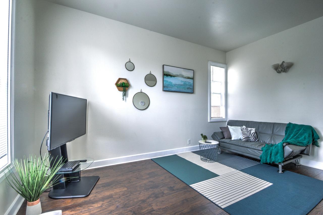 Cozy 2 Bdr Apt At Heart Of Capitol Hill - Apt A Seattle Exterior photo